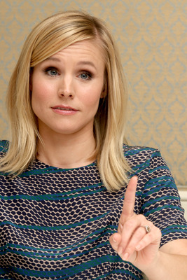 Kristen Bell Mouse Pad 2469693