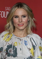 Kristen Bell Longsleeve T-shirt #2840570