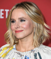 Kristen Bell Longsleeve T-shirt #2840571