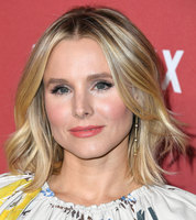 Kristen Bell Longsleeve T-shirt #2840652