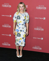 Kristen Bell Longsleeve T-shirt #2840654