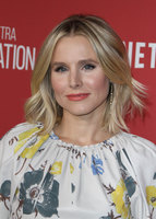 Kristen Bell Longsleeve T-shirt #2840674