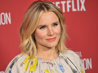 Kristen Bell Longsleeve T-shirt #2840746