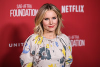 Kristen Bell Longsleeve T-shirt #2840945