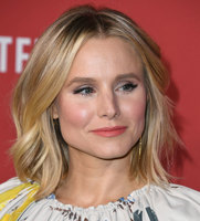 Kristen Bell Longsleeve T-shirt #2841034