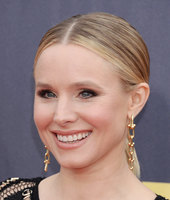Kristen Bell Longsleeve T-shirt #3318424