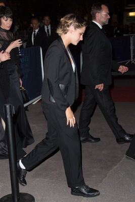 Kristen Stewart At Lagora tote bag