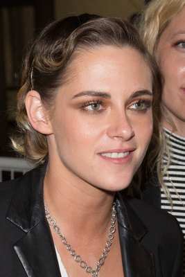 Kristen Stewart At Lagora tote bag #G1539787