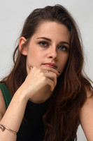 Kristen Stewart Sweatshirt #2159031