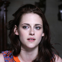 Kristen Stewart Sweatshirt #2159037