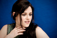 Kristen Stewart Sweatshirt #2250084