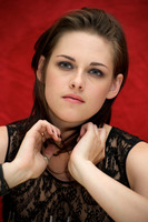 Kristen Stewart Sweatshirt #2291987