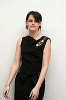 Kristen Stewart Sweatshirt #2292081