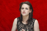 Kristen Stewart Sweatshirt #2449991