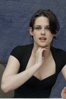 Kristen Stewart Sweatshirt #2450078