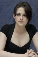 Kristen Stewart Sweatshirt #2450141