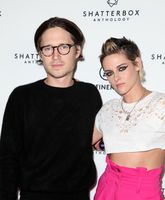 Kristen Stewart Sweatshirt #2822111