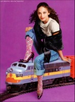 Kristin Kreuk Sweatshirt #1321969