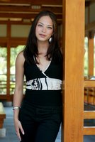 Kristin Kreuk Longsleeve T-shirt #2039961