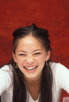 Kristin Kreuk Longsleeve T-shirt #2294503