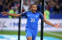 Kylian Mbappe Longsleeve T-shirt #3328501