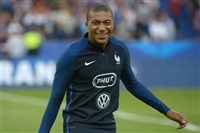Kylian Mbappe Sweatshirt #3328543