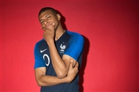Kylian Mbappe Longsleeve T-shirt #3328545