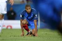 Kylian Mbappe Longsleeve T-shirt #3328555