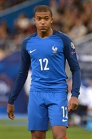 Kylian Mbappe Longsleeve T-shirt #3328581