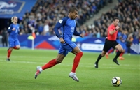 Kylian Mbappe Longsleeve T-shirt #3328583