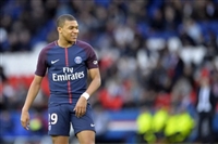 Kylian Mbappe Longsleeve T-shirt #3464517