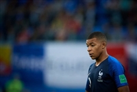 Kylian Mbappe Longsleeve T-shirt #3464555
