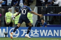 Kylian Mbappe Longsleeve T-shirt #3464598