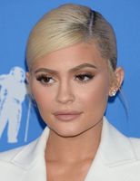 Kylie Jenner tote bag #G2360334