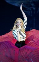 Kylie Minogue Longsleeve T-shirt #1283347