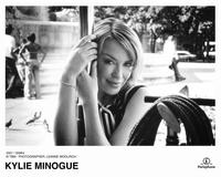 Kylie Minogue Longsleeve T-shirt #2039310