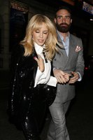 Kylie Minogue Longsleeve T-shirt #2775045