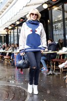 Kylie Minogue Sweatshirt #2965582