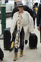 Kylie Minogue Sweatshirt #3189481