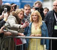 Kylie Minogue Sweatshirt #3189482