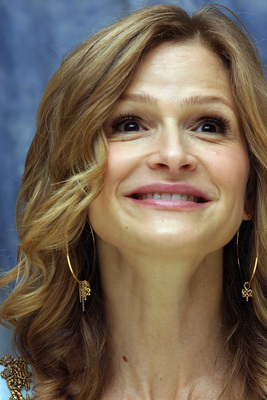 Kyra Sedgwick posters