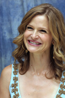 Kyra Sedgwick Tank Top #2259532