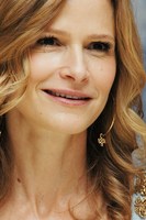 Kyra Sedgwick t-shirt #2272958