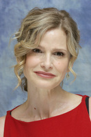 Kyra Sedgwick t-shirt #2292982
