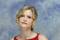Kyra Sedgwick t-shirt #2293004
