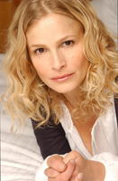 Kyra Sedgwick t-shirt #3284547