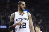 LaMarcus Aldridge Sweatshirt #3368336