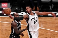 LaMarcus Aldridge t-shirt #3368434