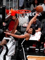 LaMarcus Aldridge Sweatshirt #3368453