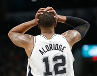 LaMarcus Aldridge t-shirt #3368494
